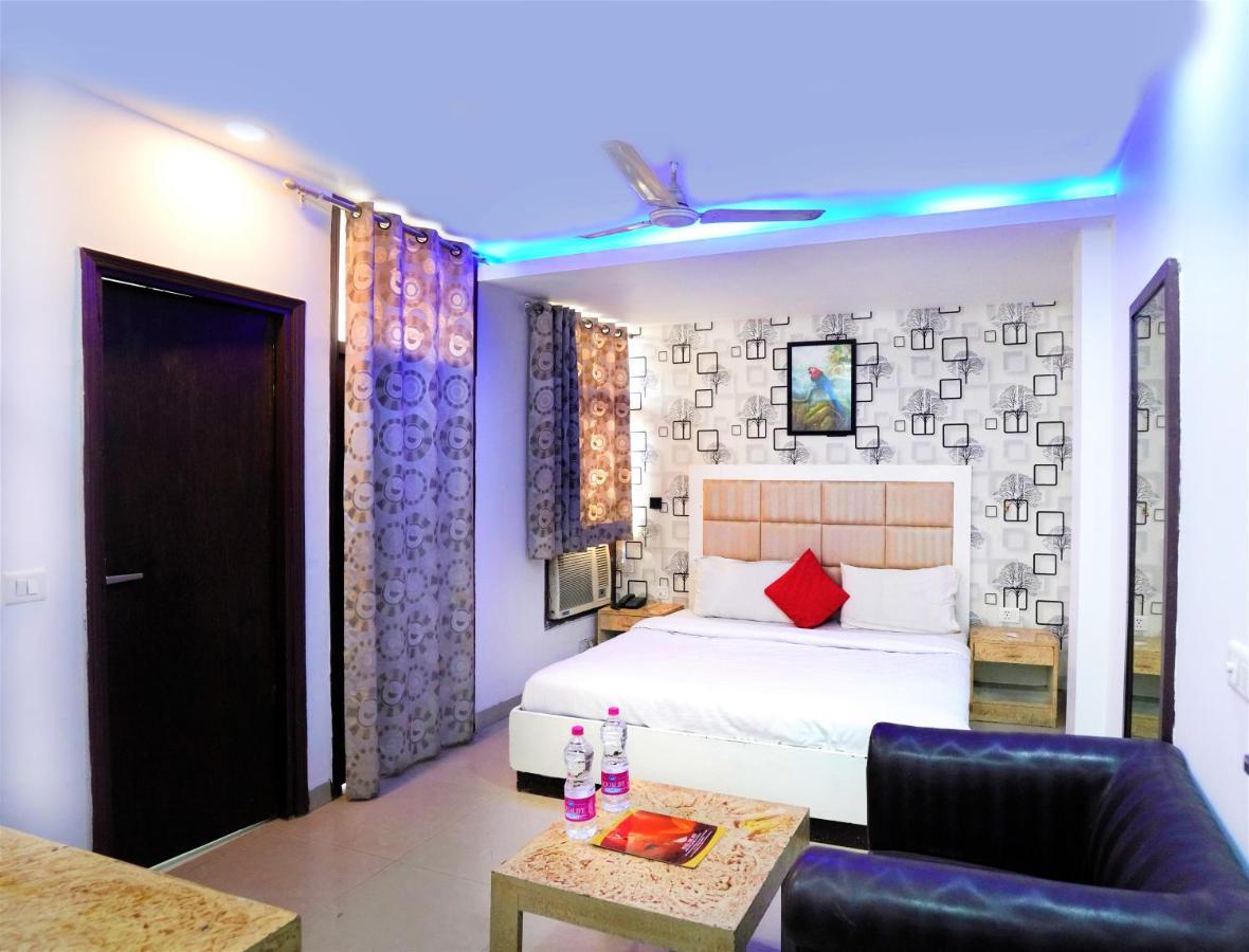 Hotel The Rts Plaza New Delhi Ngoại thất bức ảnh