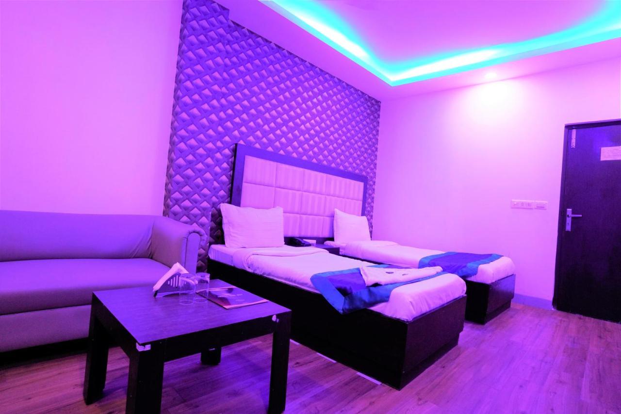 Hotel The Rts Plaza New Delhi Ngoại thất bức ảnh