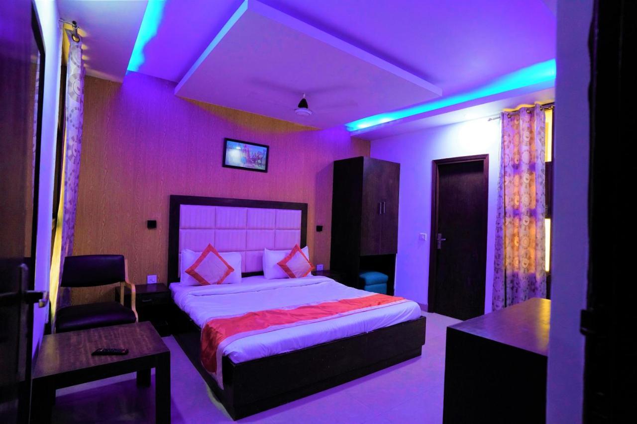 Hotel The Rts Plaza New Delhi Ngoại thất bức ảnh